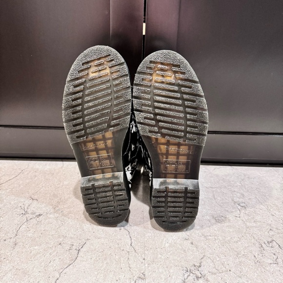 NIB Dr. Martens 1460 Pascal phantom floral and shadow backhand size 9 - Picture 2 of 6